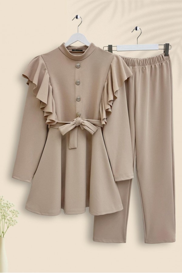 Button Detailed Ruffle Shoulder Suit - Beige