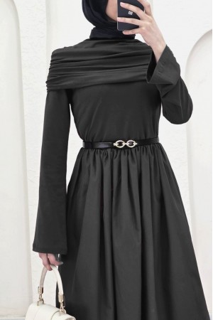 تنورة بوبلين وفستان سيندي المطوي المكون من قطعتين -أسود