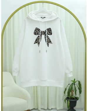 سترة قطنية بغطاء رأس وتفاصيل فيونكة -أبيض