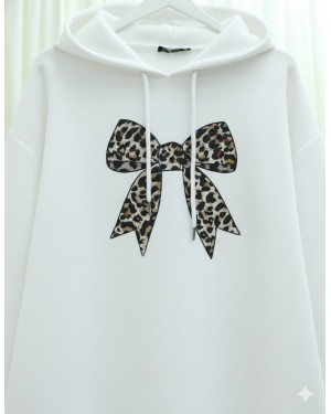 سترة قطنية بغطاء رأس وتفاصيل فيونكة -أبيض