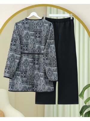 Beli Bağlamalı Çift Cepli Desenli Scuba Takım -Siyah