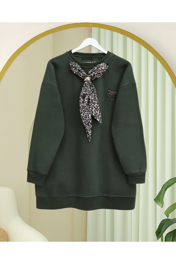 Scarf Leopard Emblem 3 Yarn Sweater -Khaki