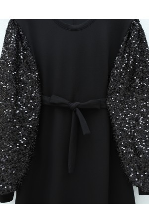 فستان من قماش الكريب الليكرا المستورد بأكمام وحزام مزينين بالترتر -أسود
