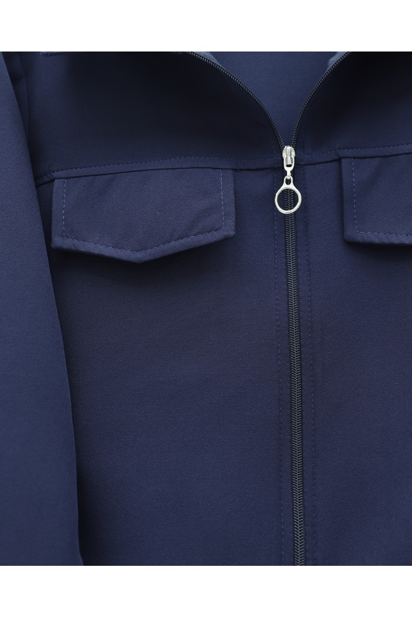 Double-piece set with front zipper, elasticated waist and cuffs, and pocket details. -Navy blue