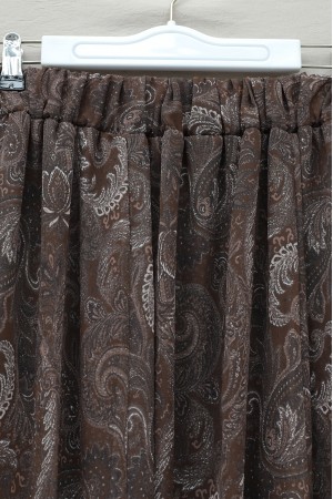 تنورة شيفون بنقوش عرقية، خصر مطاطي، مبطنة، وحافة غير متماثلة -بنى