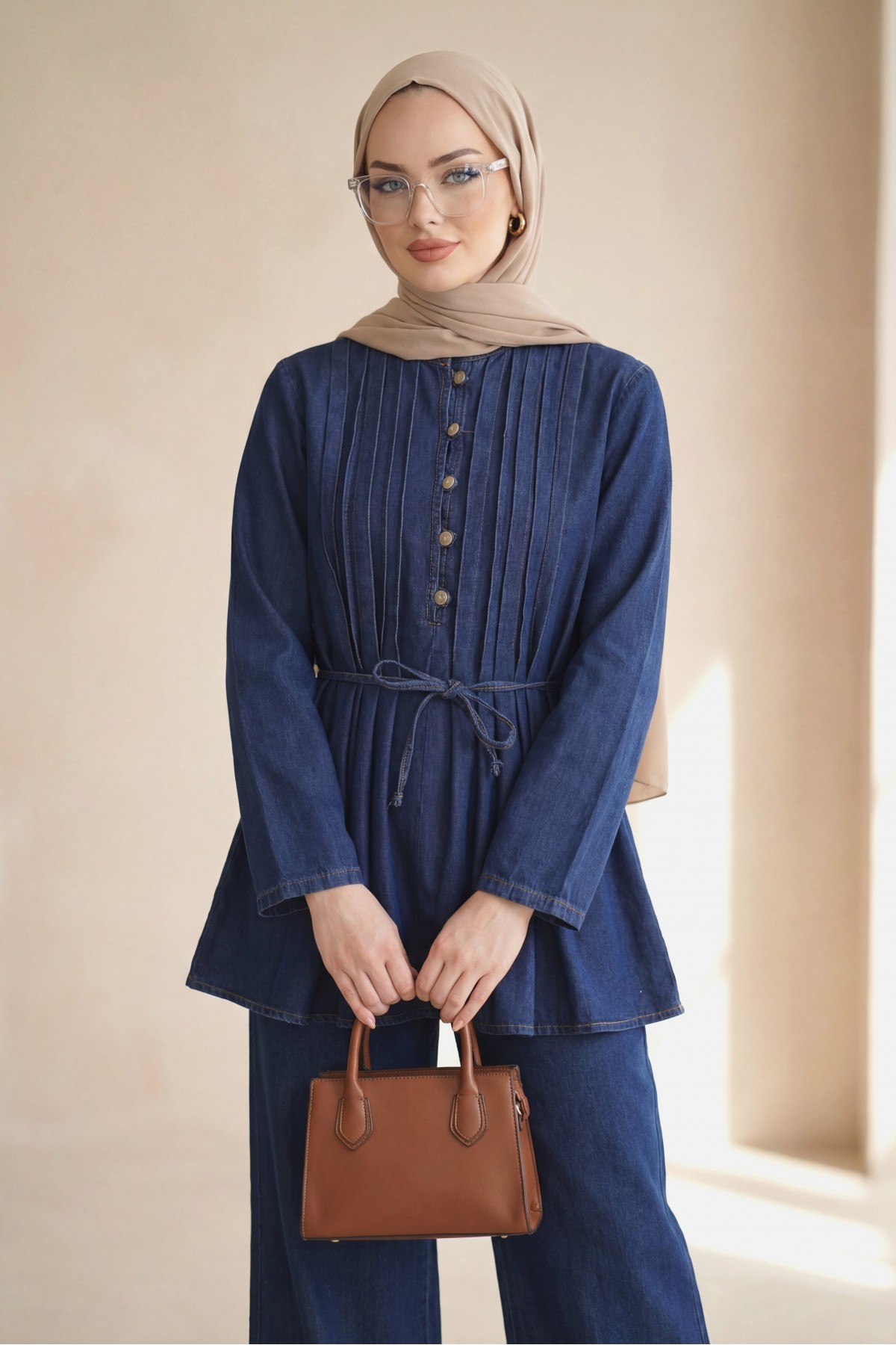 Half -Navy blue