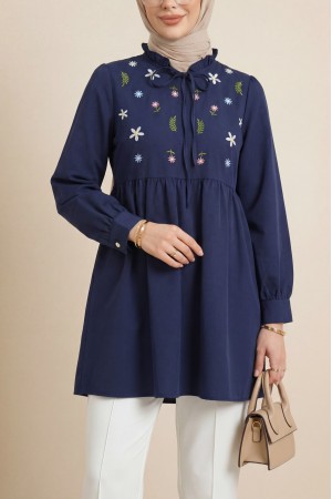 V Yaka Bağlamalı Yakası Fırfırlı Çiçek Nakışlı Poplin Tunik -Laci