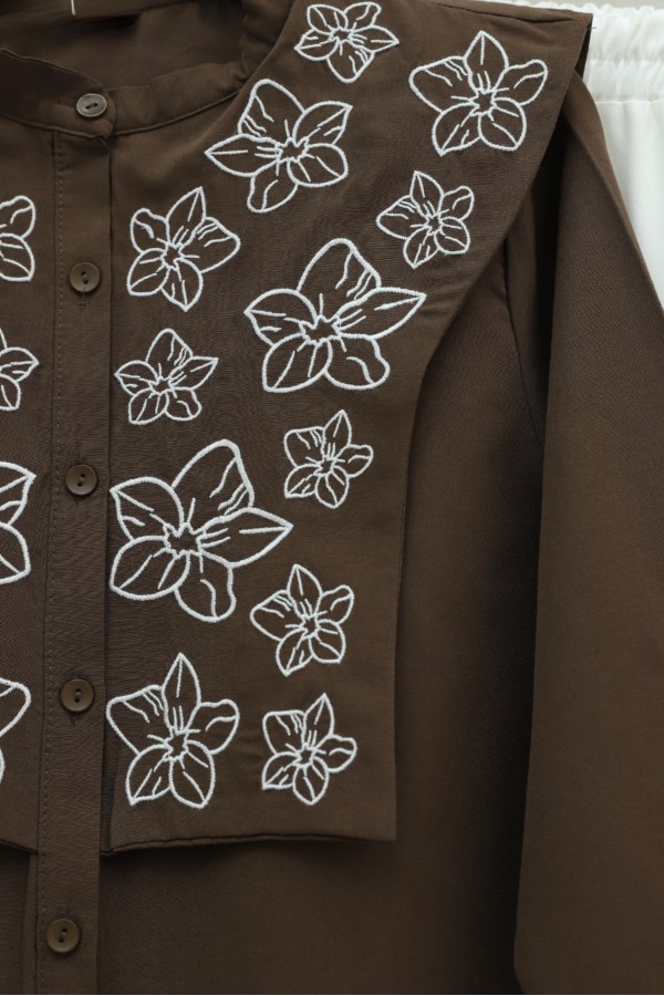 Plastron Detaylı Nakışlı Poplin Gömlek -Kahve