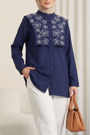 Plastron Detaylı Nakışlı Poplin Gömlek -Laci