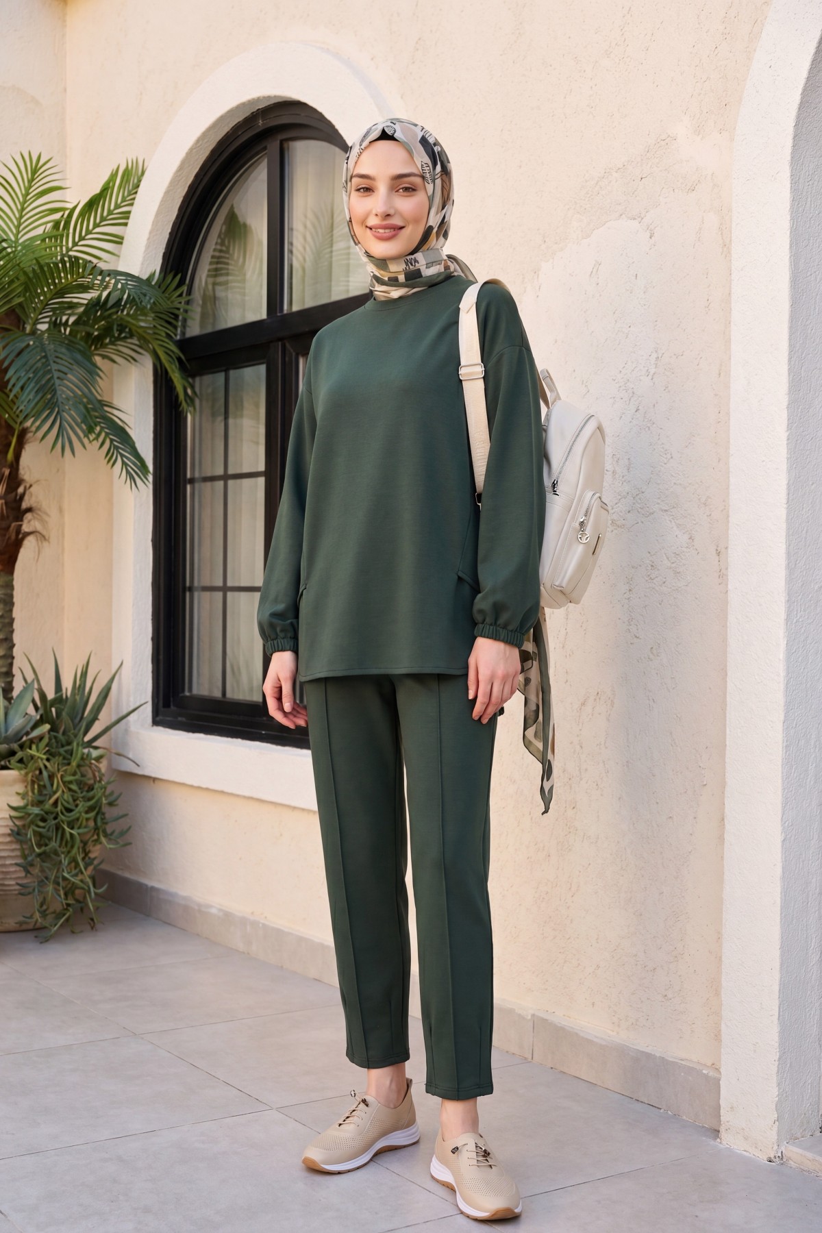 Oysho Set with Long Back, Bicycle Collar, Elasticated Sleeves and Trousers -Khaki