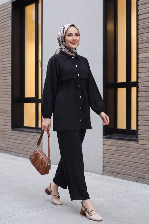 Strawberry Set with Tunnel Lace-up and Elasticated Sleeves -Black