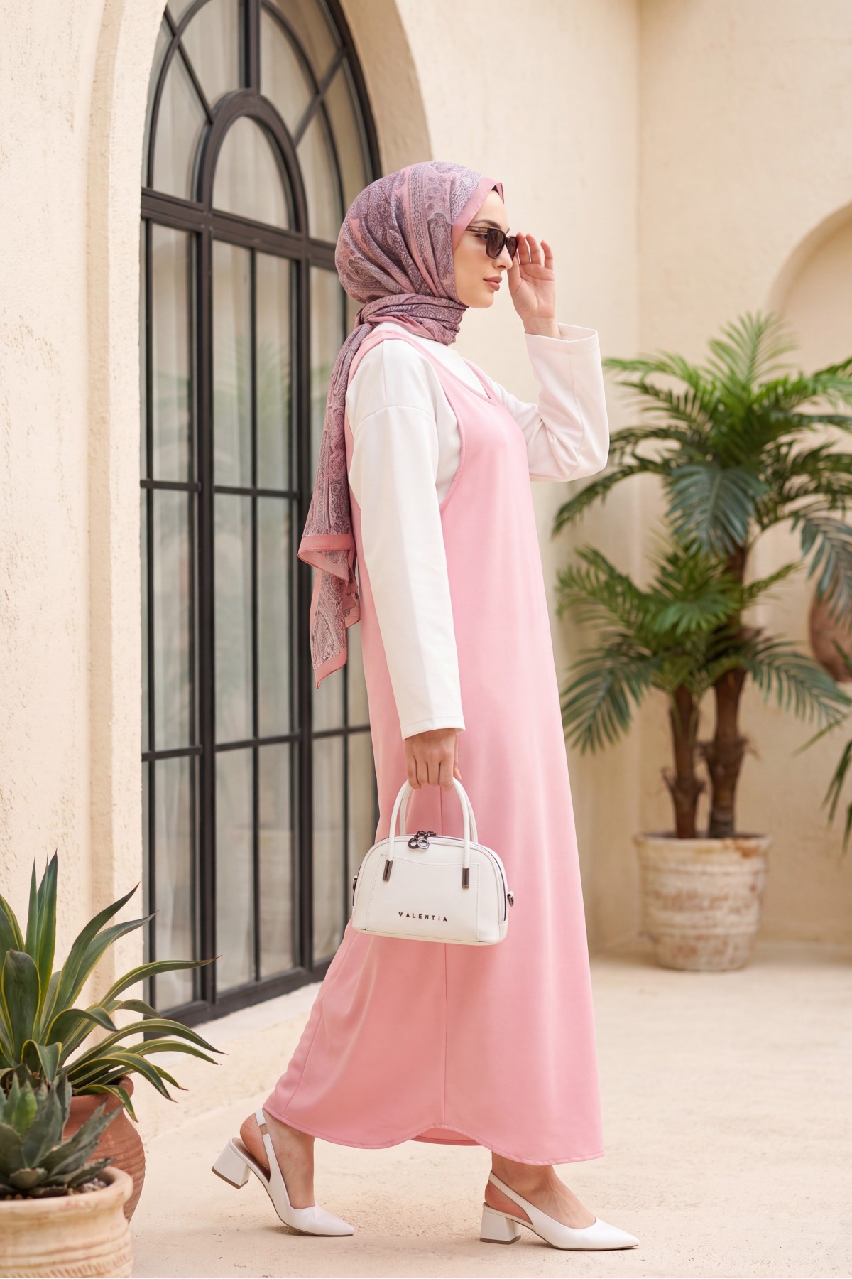 Stand-up collar long-sleeved blouse and double crepe vest set -Pink detay görseli