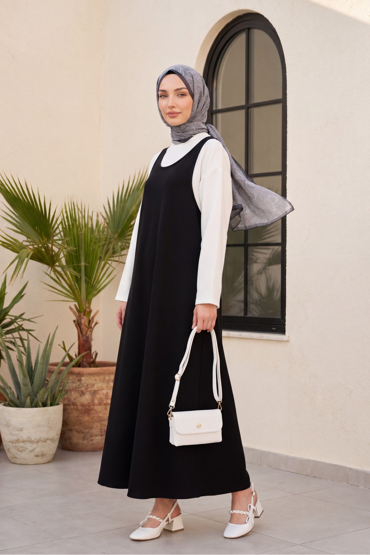 طقم بلوزة بأكمام طويلة وياقة واقفة وسترة من الكريب المزدوج -أسود