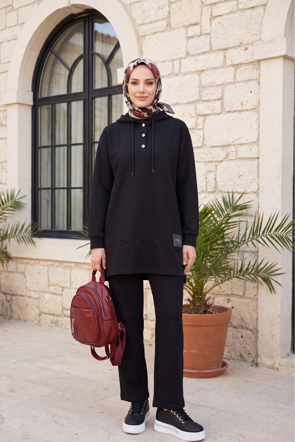 Double Combed Cotton Suit with Snap Fastener Crest Detail -Black detay görseli