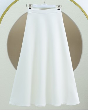Loose Flared Scuba Puff Skirt   -White