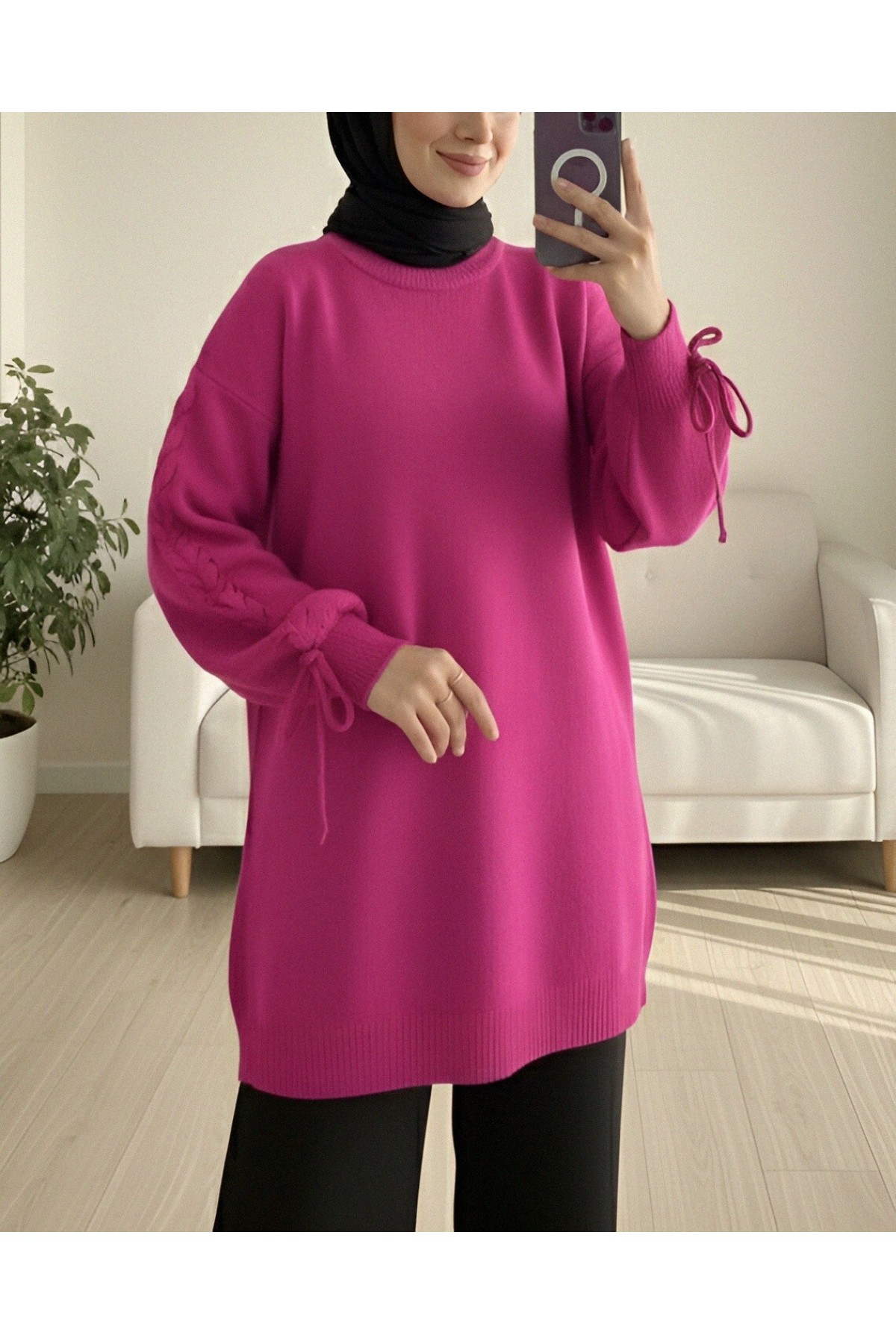 Round  Neck Knitted Detailed Sweater -Fuchsia