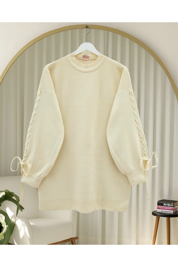 Round  Neck Knitted Detailed Sweater -Cream color
