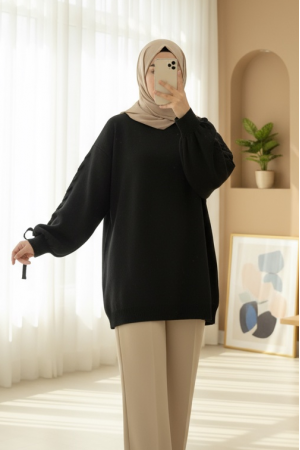 Round  Neck Knitted Detailed Sweater -Black