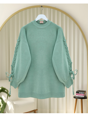 Yuvarlak Yaka Kolu Örgü Detaylı Triko Kazak -Su Yeşili