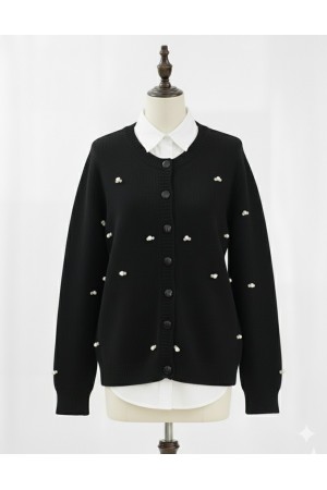 كارديجان ناعم مع تفاصيل زهور بأزرار -أسود