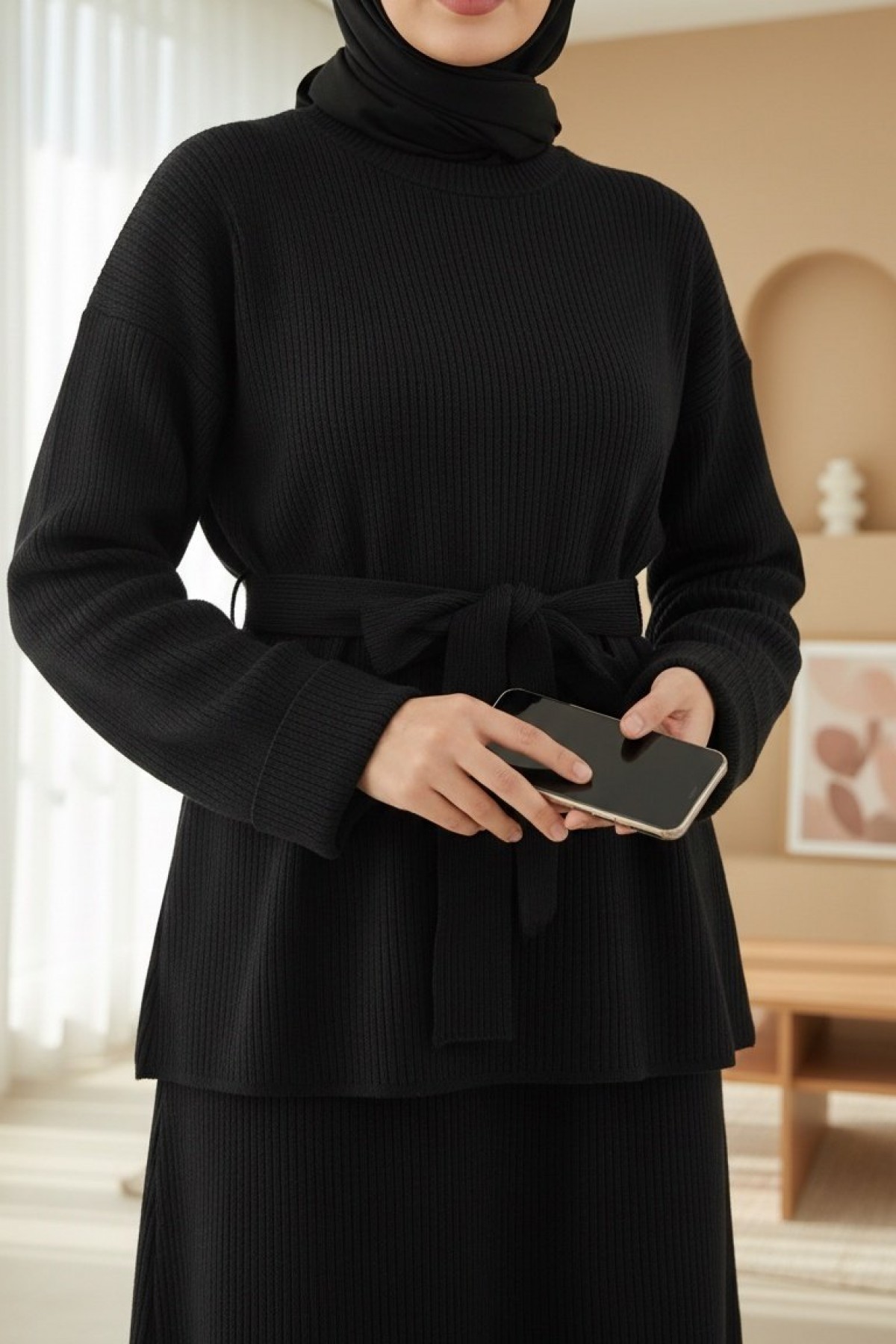 Folded Sleeve, Belted Waist, Slit Knitwear Suit -Black