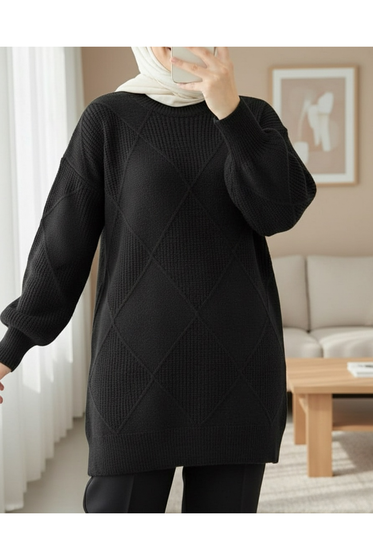 Round Neck Diamond Pattern Slit Knitwear Sweater -Black