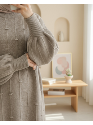 Yanı Yırtmaçlı Ponponlu Yumoş Triko Kazak -Toprak