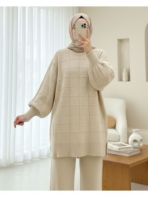 Kare Desenli Yırtmaçlı Yumoş Triko Tunik -Açık Vizon