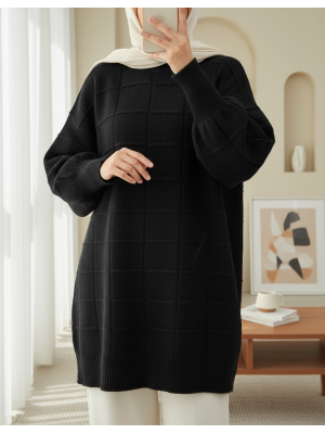 Kare Desenli Yırtmaçlı Yumoş Triko Tunik -Siyah