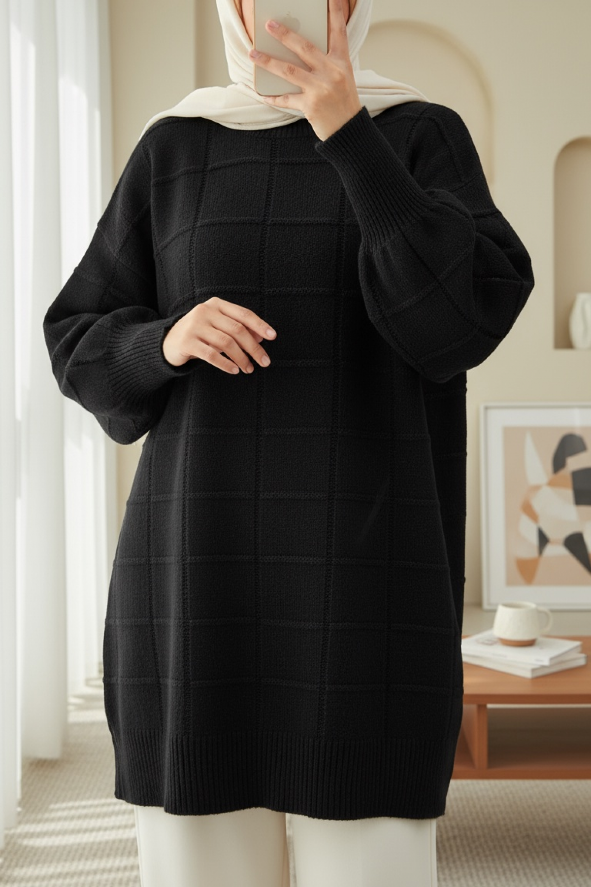 Square Patterned Slit Soft Knit Tunic -Black