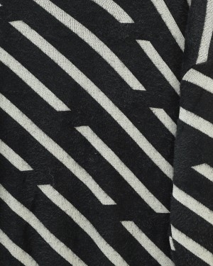 Side Striped Bearded Casual Knit Sweater -Black