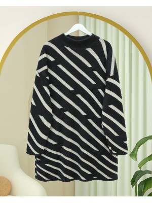 Yan Çizgili Sakallı Salaş Triko Kazak -Siyah