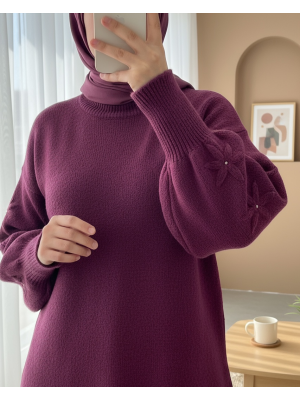 Kolu Çiçek Detaylı Yuvarlak Yaka Yumoş Triko Kazak -Fuşya