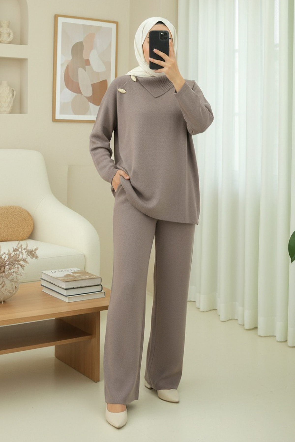 Half-Turtleneck Knitwear Suit with Cross-Button Collar - Soil