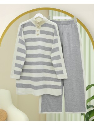 Yarım Boğazlı Yakası Düğmeli Kalın Çizgili Triko Takım -Gri