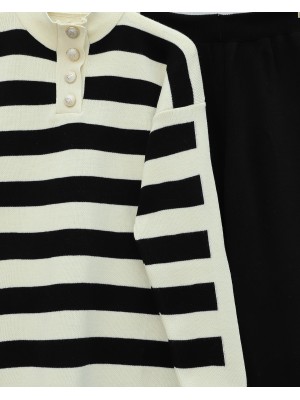Yarım Boğazlı Yakası Düğmeli Kalın Çizgili Triko Takım -Siyah