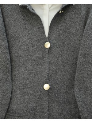 Önü Düğmeli Çift Cepli Yumoş Triko Hırka -Füme