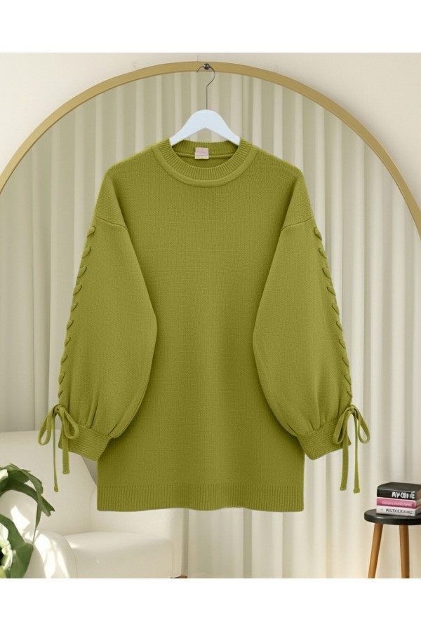 Round  Neck Knitted Detailed Sweater    -Oil Green