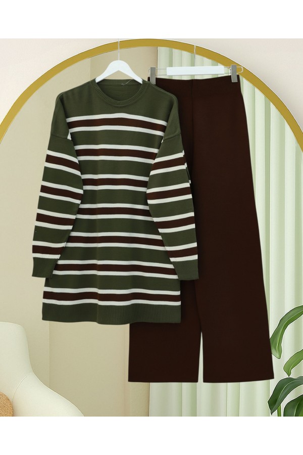 Round Neck Colorful Striped Casual Knitwear Suit -Khaki