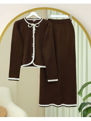 Bağcık Detaylı Şeritli Düğmeli Etekli Triko Takım -Kahve