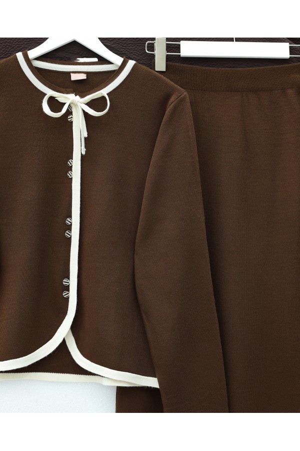 Knitwear Suit with Lace Detail and Striped Buttoned Skirt -Brown