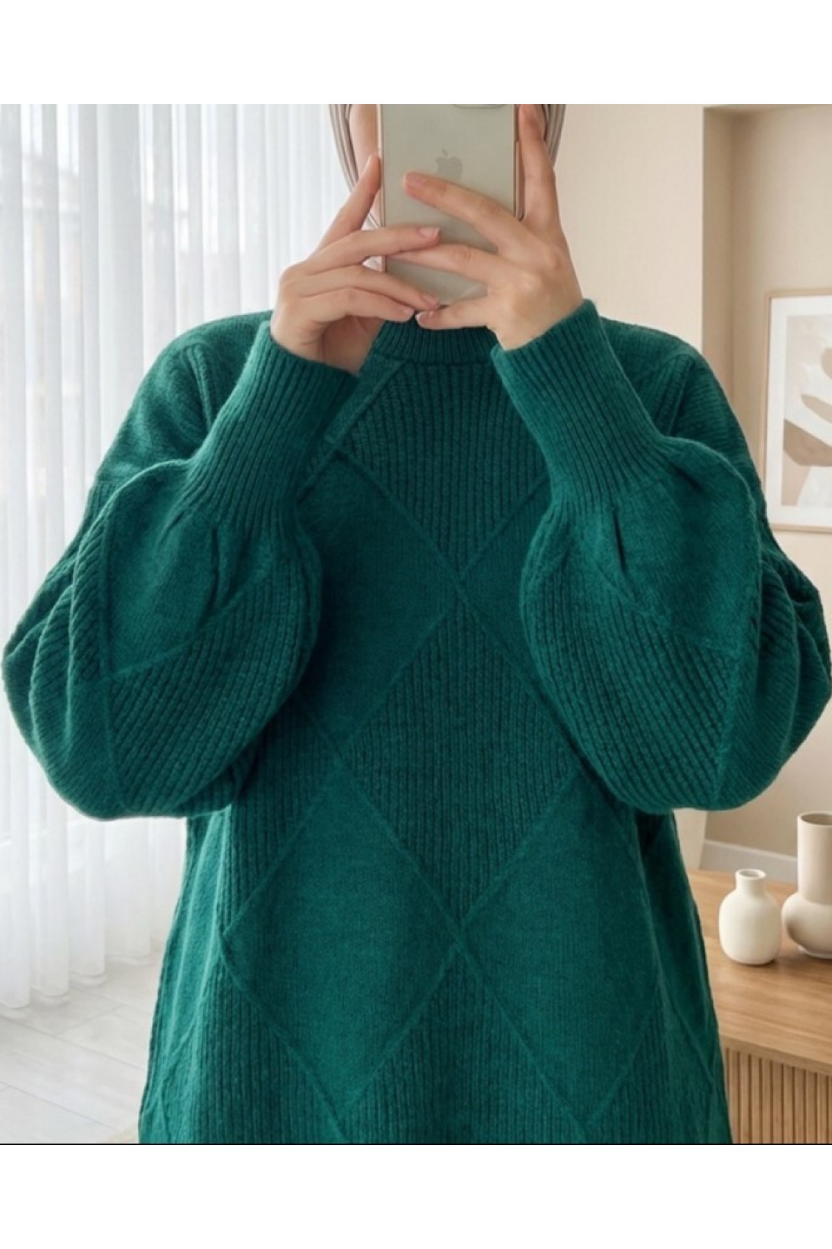 Round Neck Diamond Pattern Slit Knitwear Sweater   -Emerald