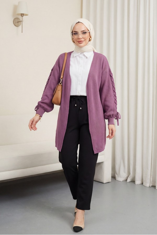 Loose-fitting knitted cardigan with braided sleeves -Damson