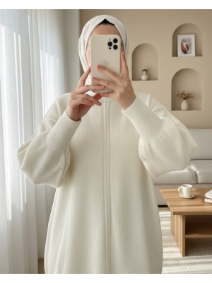 Bisiklet Yaka Balon Kol Şeritli Yumoş Kazak -Krem