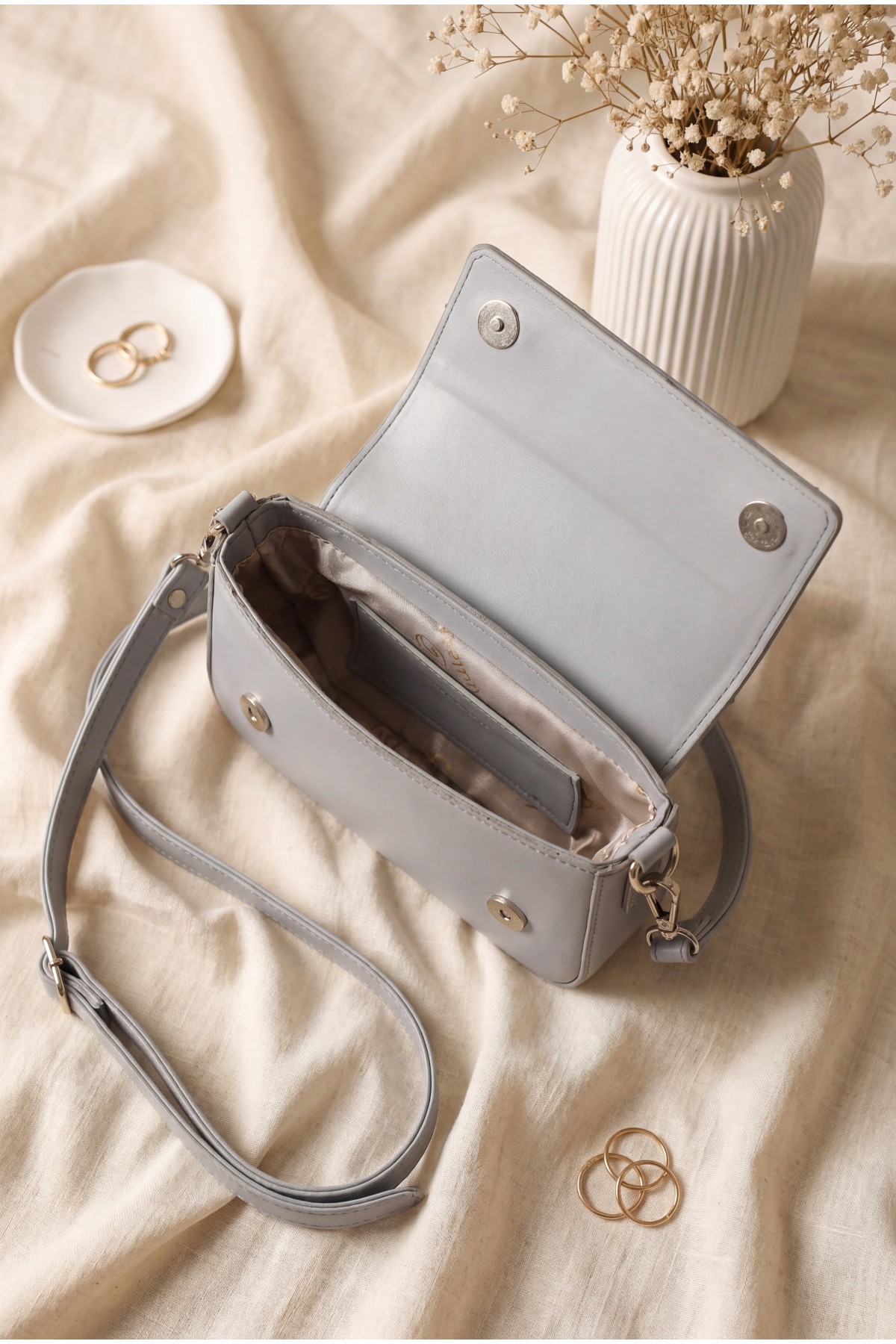 Minimalist Magnetic Closure Shoulder Crossbody Bag -Grey