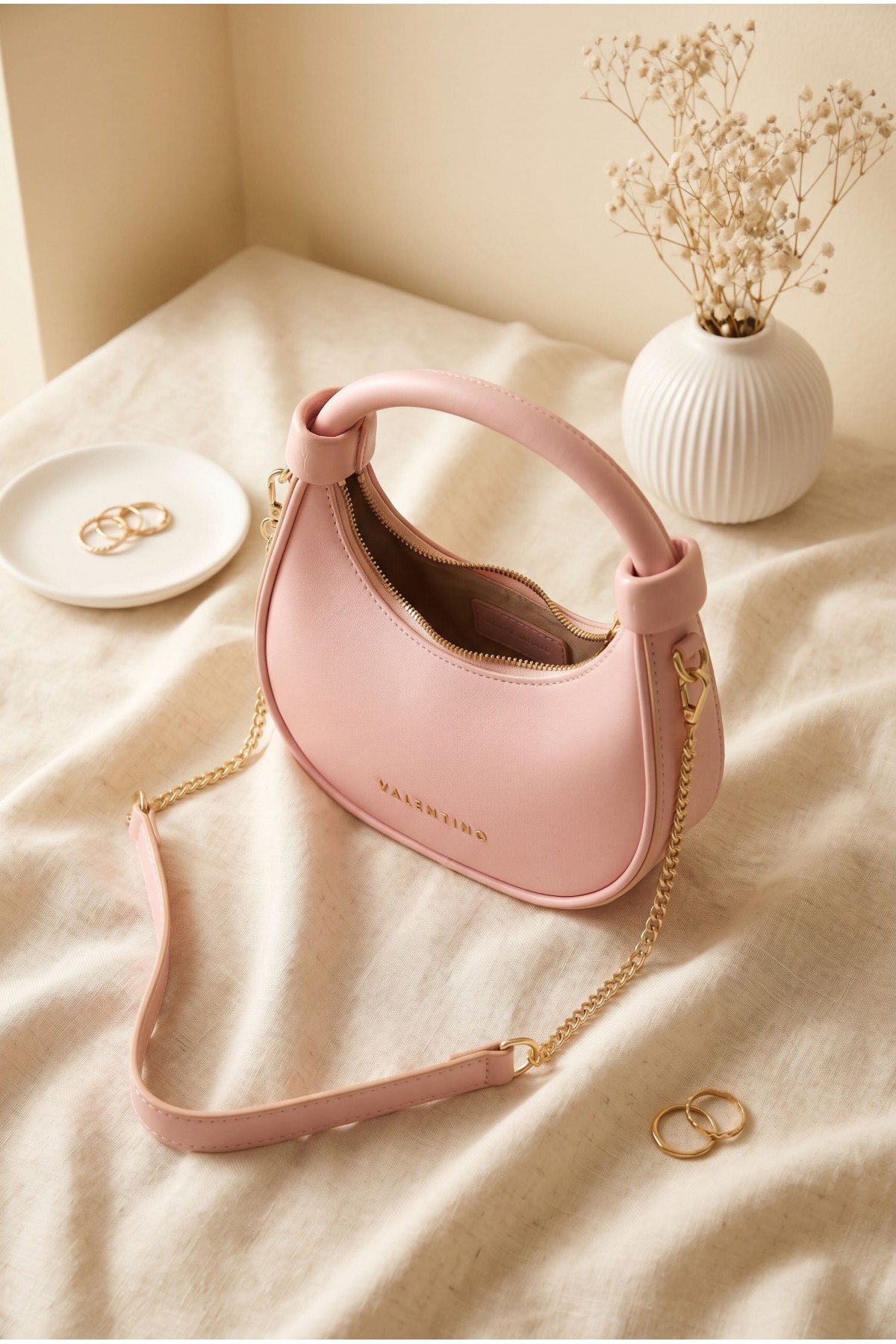 حقيبة كتف صغيرة بتصميم عصري مع مقبض معقود وحزام كتف -بودرة