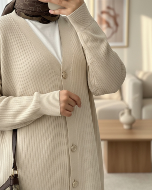 Buttoned Ribbed Knitwear Cardigan -Cream color