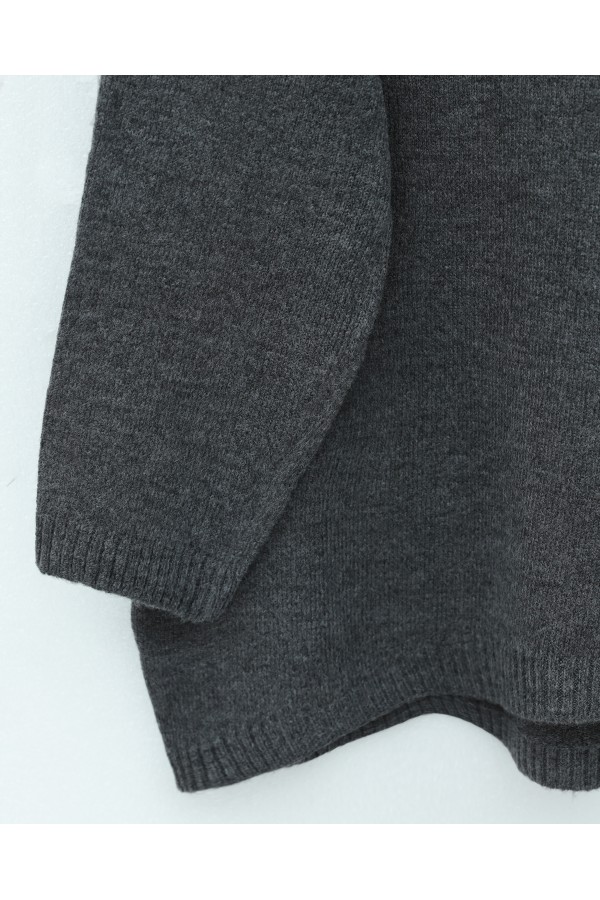 Round  Neck Loose Knit Sweater -Smoked 