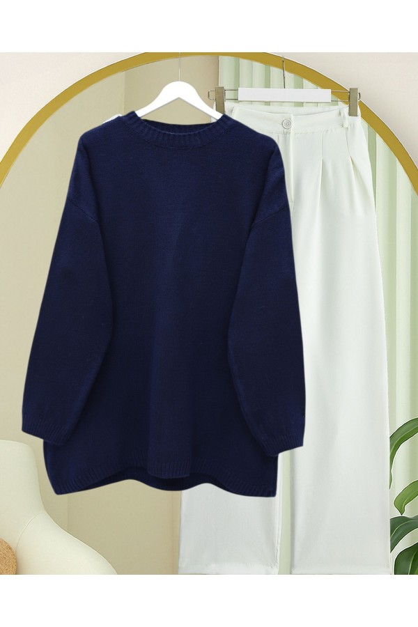 Round  Neck Loose Knit Sweater -Navy blue