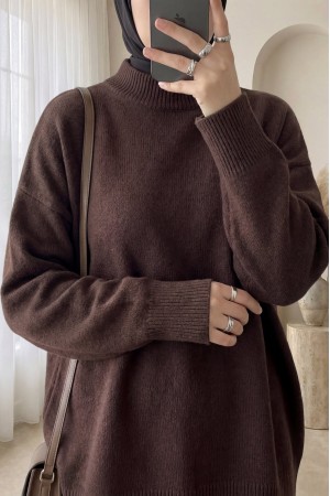 Yarım Boğazlı Yumoş Salaş Triko Kazak  -Kahve